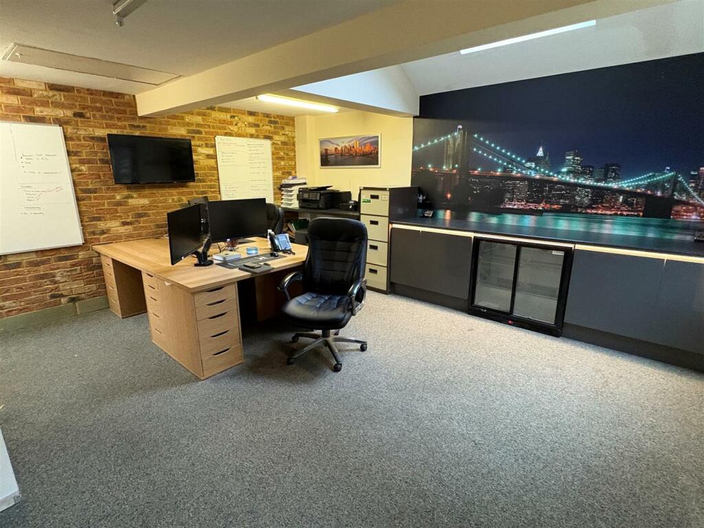 Additional property image - Reva Syke Road, Clayton, Bradford