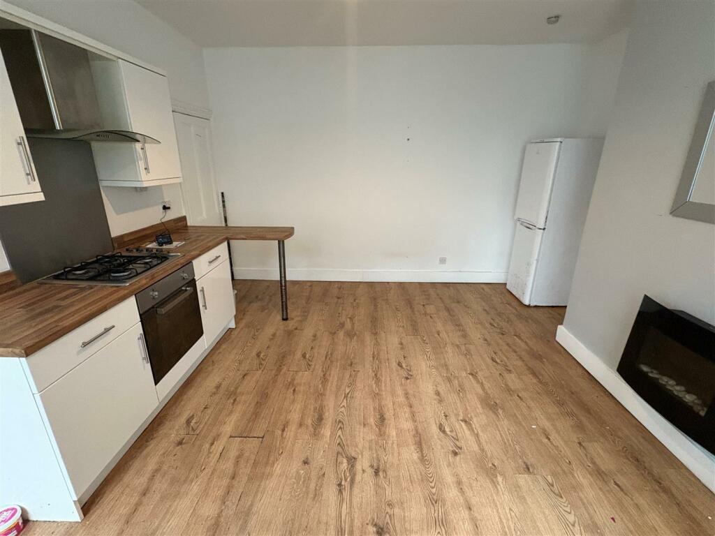 Additional property image - Crossley Street, Queensbury, Bradford