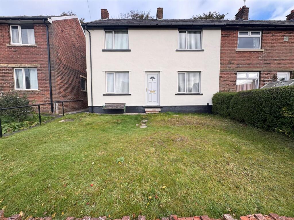 Main image of property: Minorca Mount, Denholme