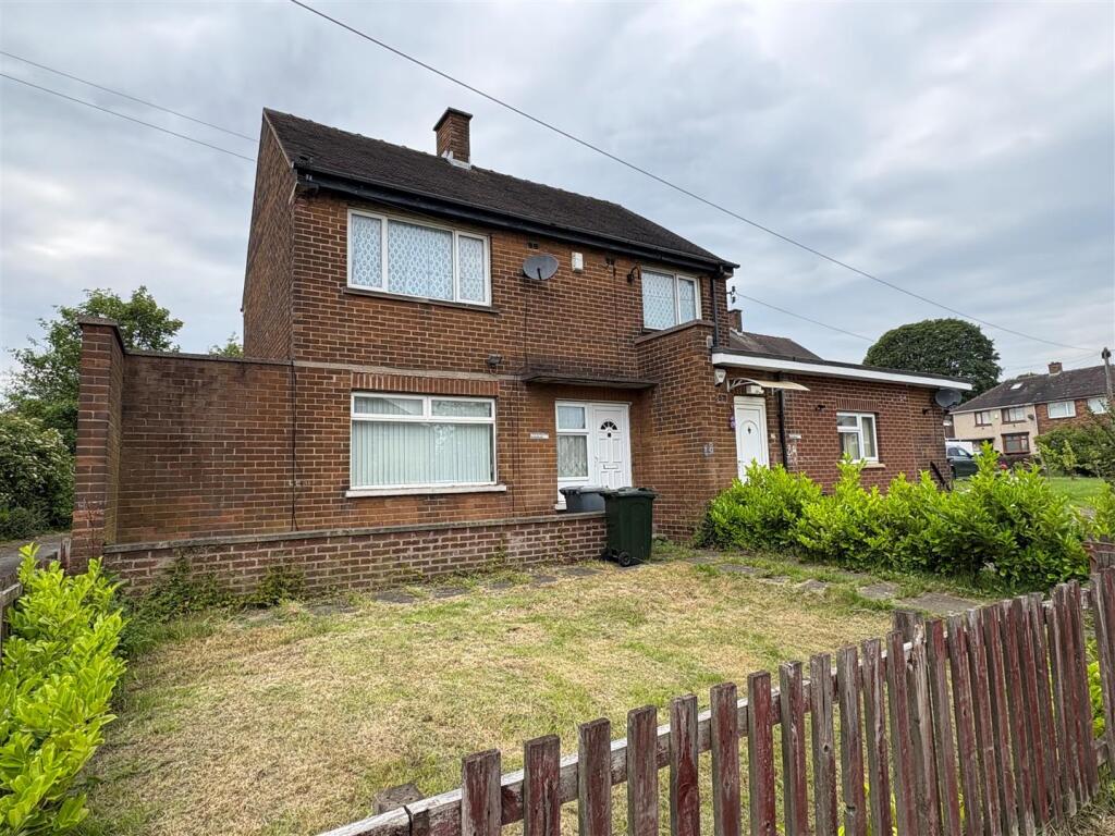 5 bedroom semi-detached house