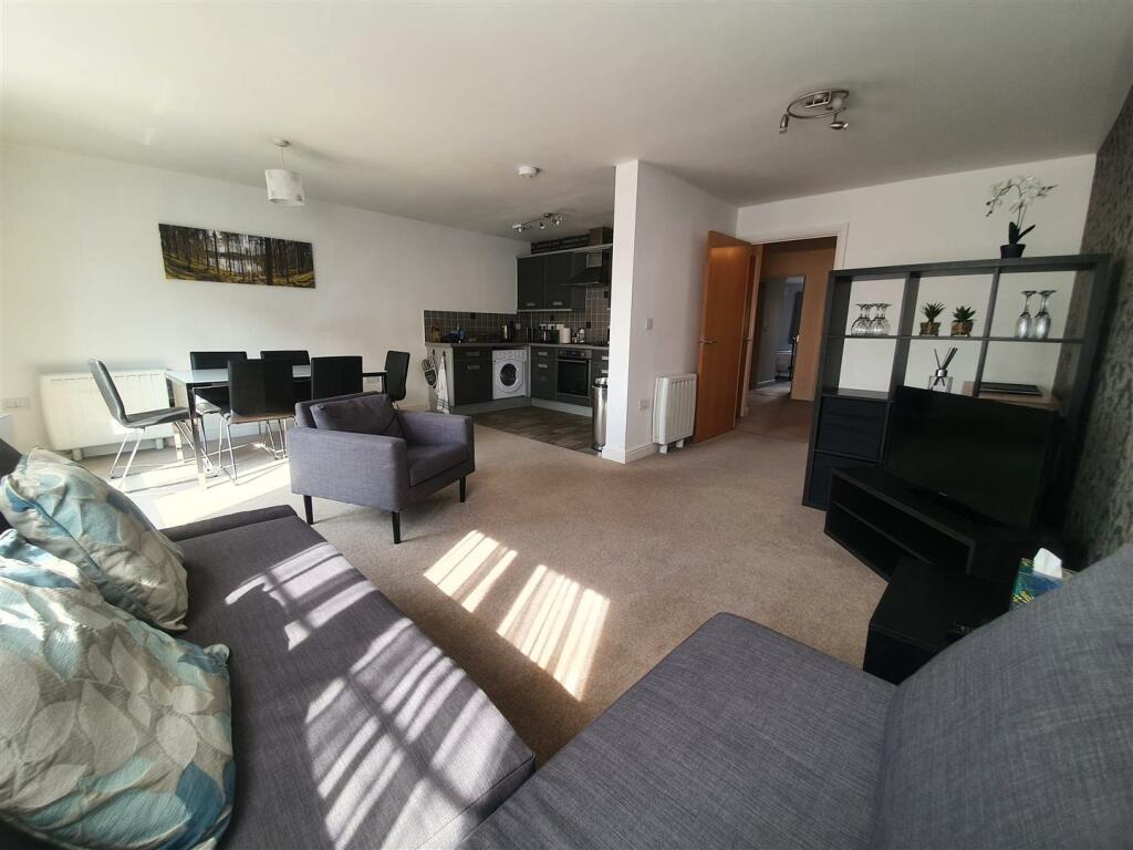 2 bedroom apartment for rent in Riverside Drive - Student Apartment - 24/25, LN5