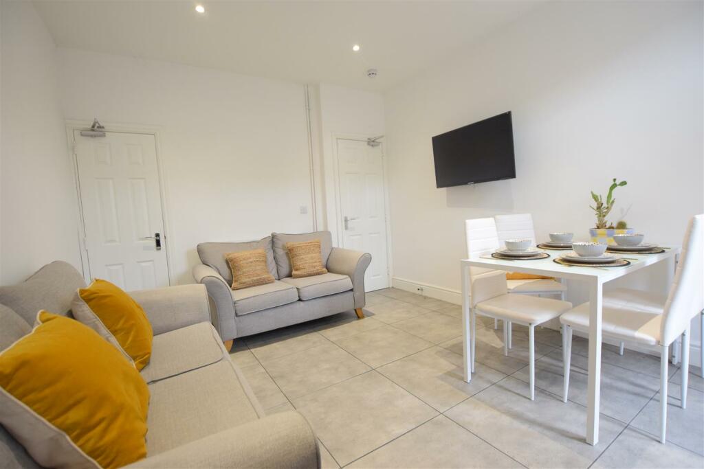 Main image of property: Kirkby Street - Student House Share - 24/25