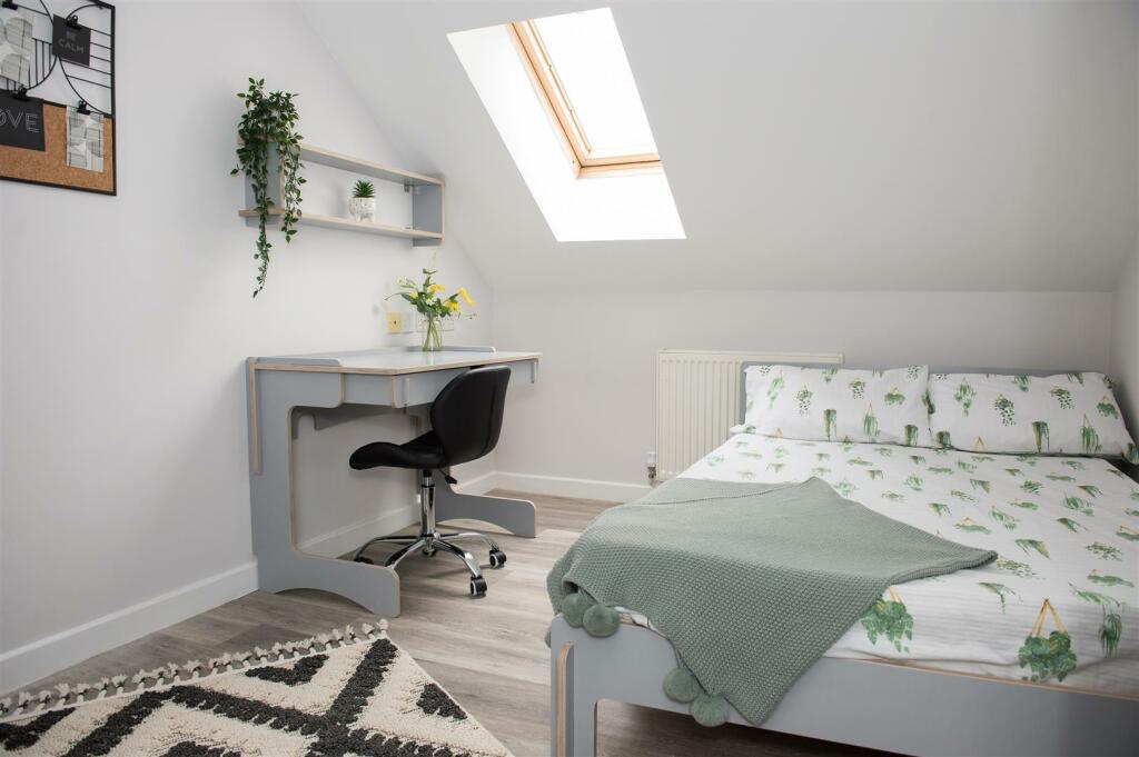 Main image of property: Brayford Court - Apartment 12 - Student Apartment - 25/26