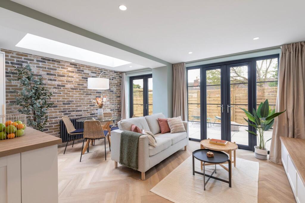 Main image of property: Yarborough Road - 2 Bed En Suite - AVAILABLE NOW