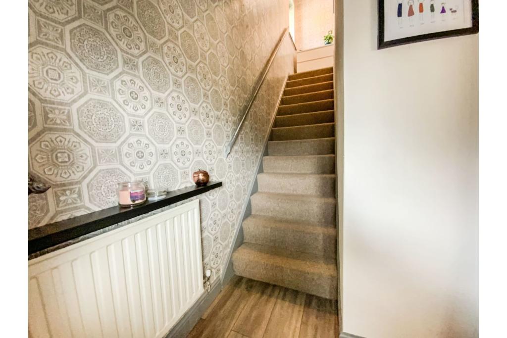 Additional property image - Dudley Road, Rowley Regis, B65