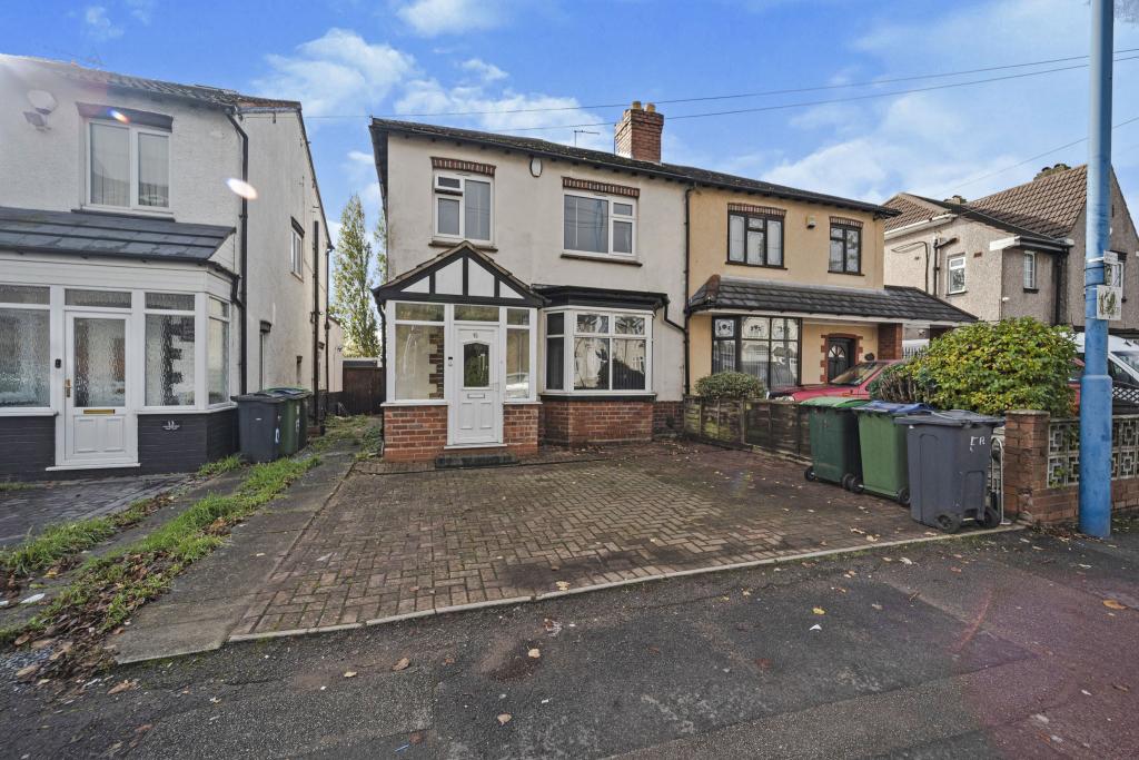 3 bedroom semidetached house for sale in Hall Green Road, West