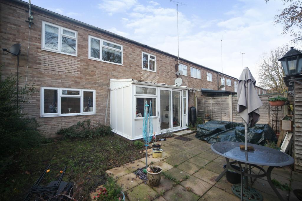 3 bedroom terraced house for sale in Wishaw Close, Redditch, B98