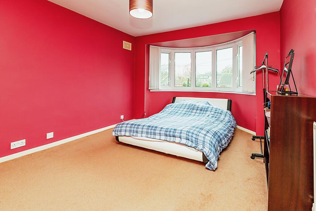 3 bedroom detached house for sale in Bramcote Drive, Solihull, B91