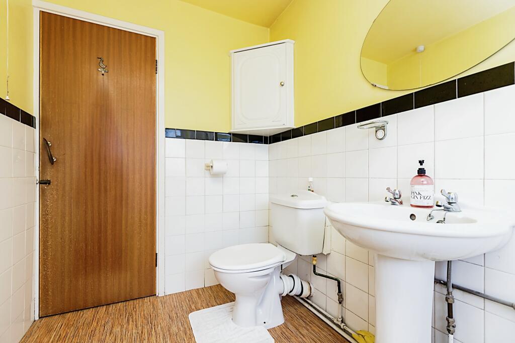 3 bedroom detached house for sale in Bramcote Drive, Solihull, B91