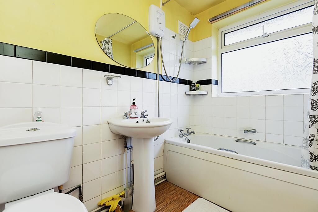 3 bedroom detached house for sale in Bramcote Drive, Solihull, B91