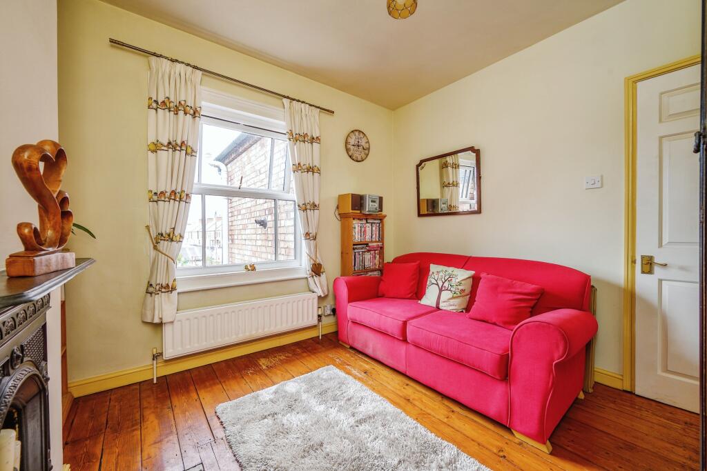 2 bedroom terraced house for sale in Glascote Road, Tamworth, B77
