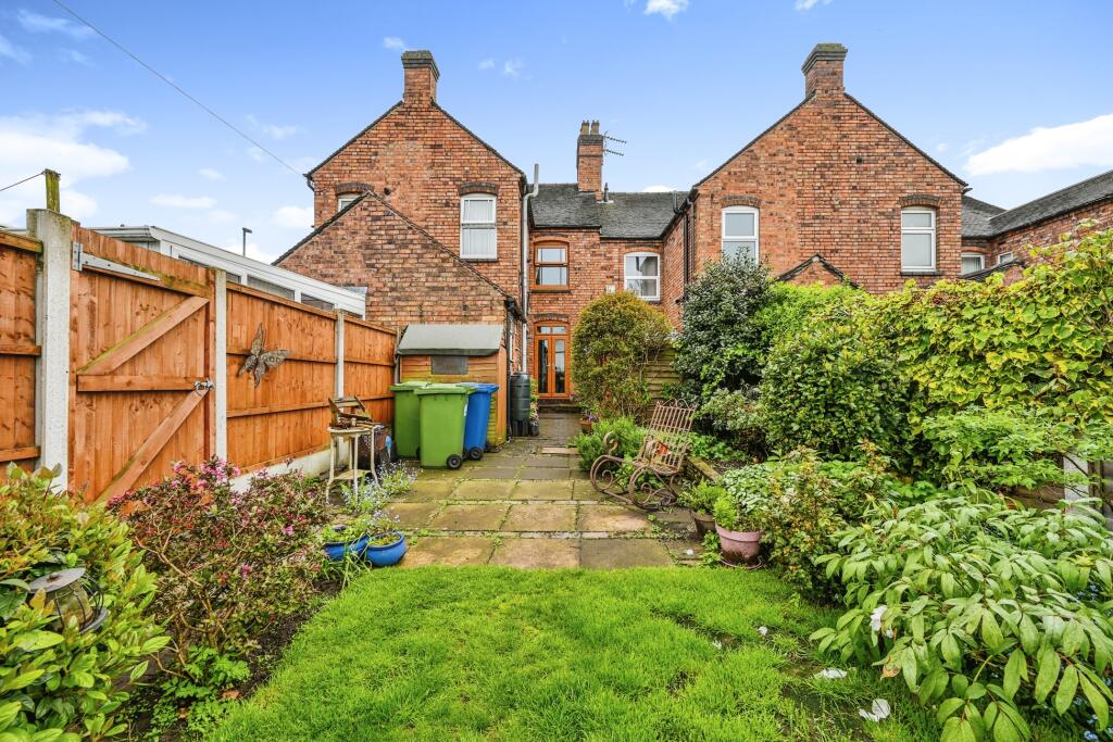 2 bedroom terraced house for sale in Glascote Road, Tamworth, B77