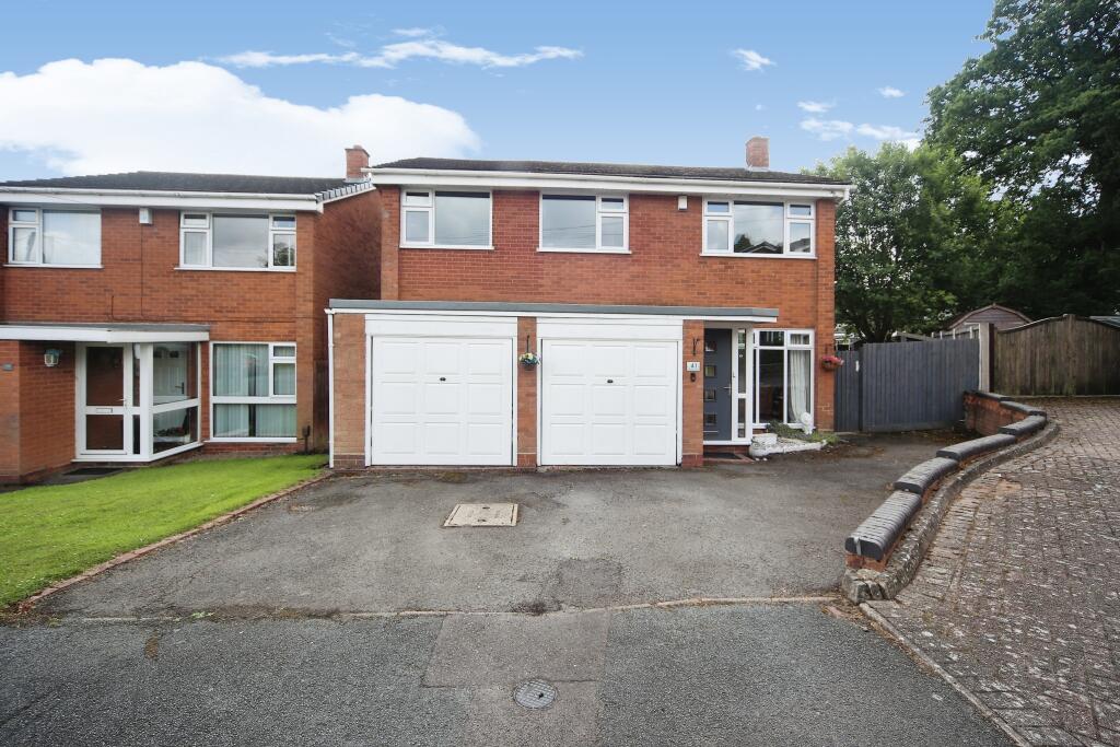 4 bedroom detached house for sale in Heather Drive, Rubery, B45