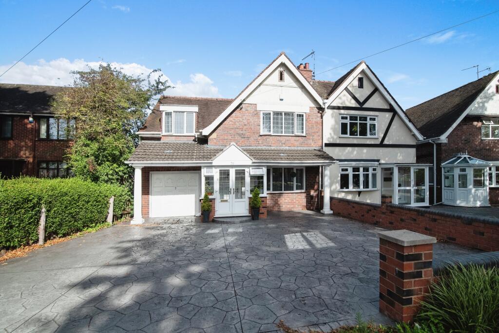 4 bedroom semidetached house for sale in Dog Kennel Lane, Oldbury, B68