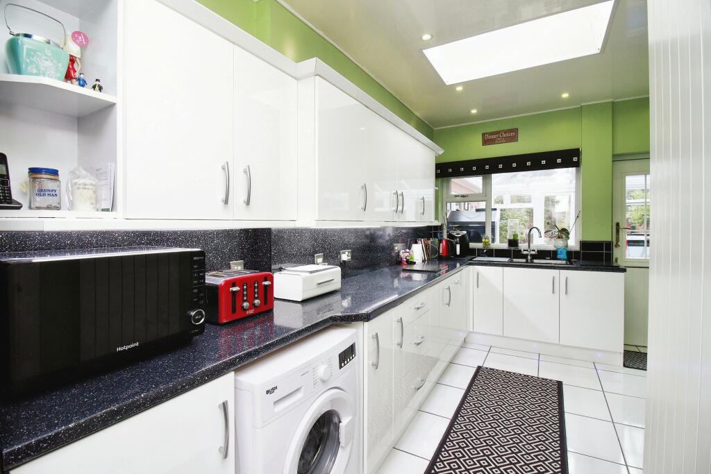 Additional property image - Old Lode Lane, Solihull, B92