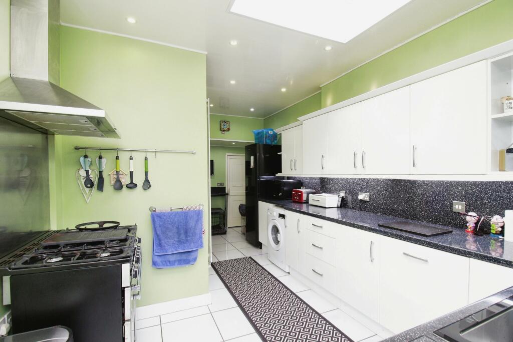 Additional property image - Old Lode Lane, Solihull, B92