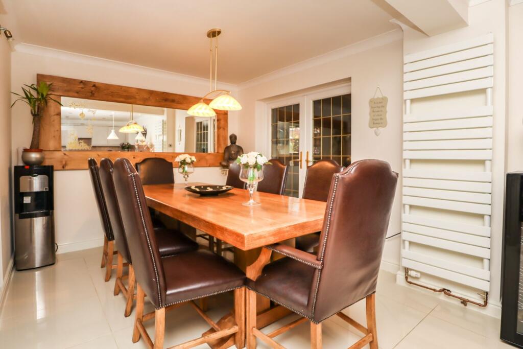 Additional property image - Cleeve, Tamworth, B77