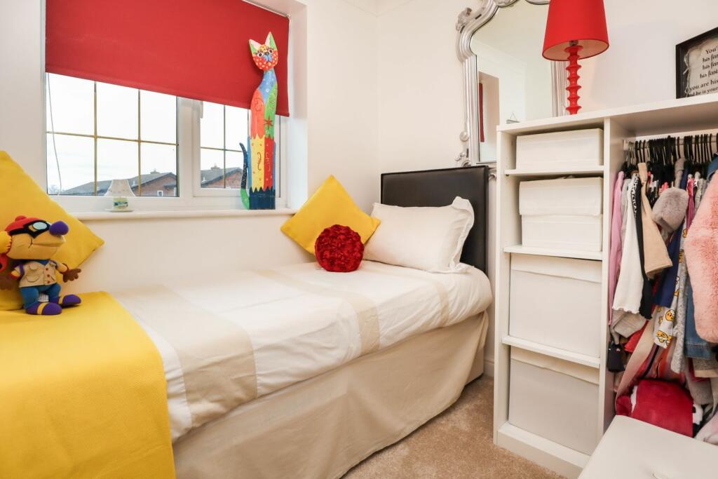 Additional property image - Cleeve, Tamworth, B77
