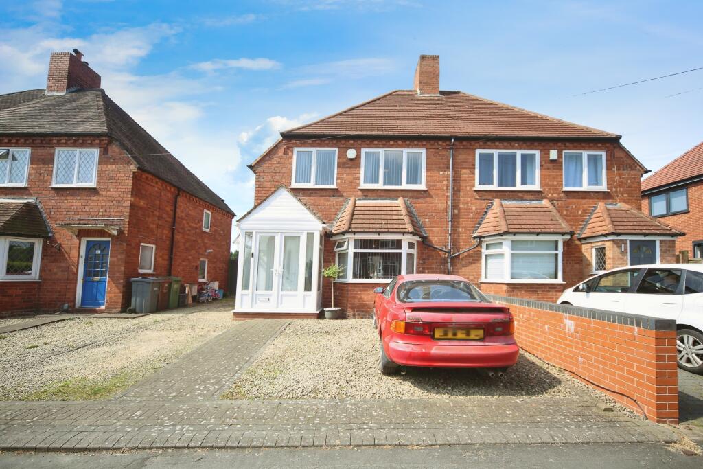 3 bedroom semidetached house for sale in Cranmore Road, Solihull, B90