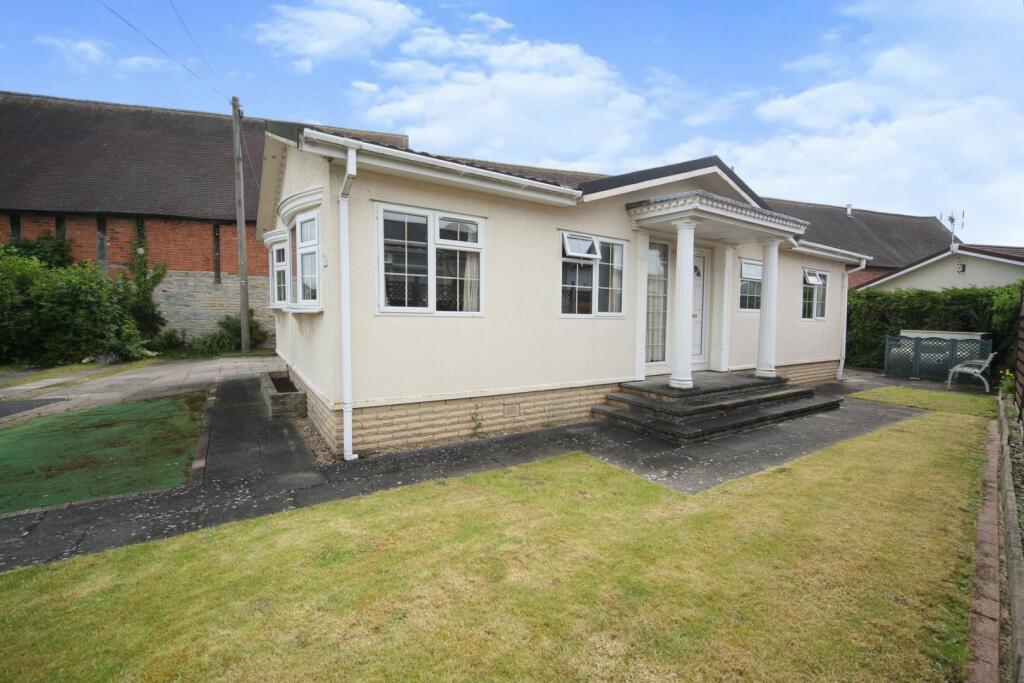 2 bedroom park home for sale in Acklam Gardens, Henley-in-arden, B95