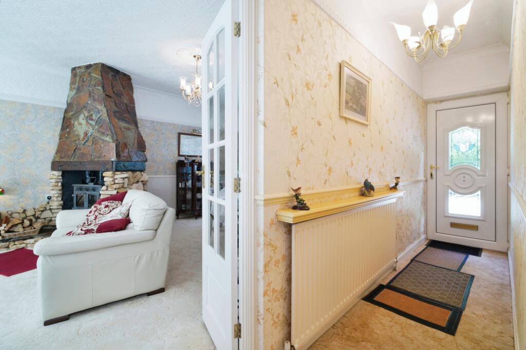Additional property image - Birchy Close, Solihull, B90