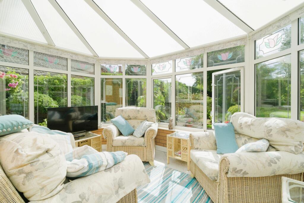 Additional property image - Birchy Close, Solihull, B90