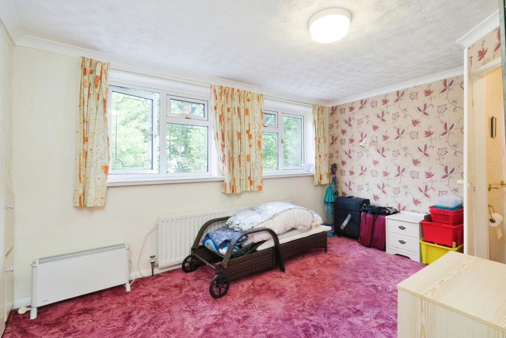 Additional property image - Birchy Close, Solihull, B90