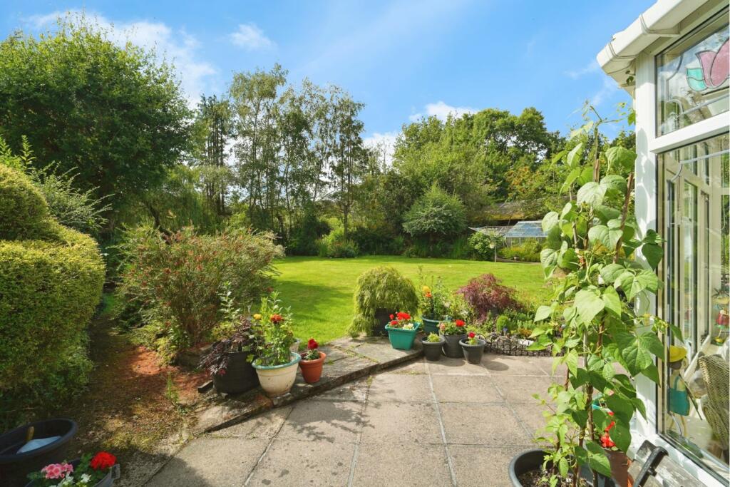 Additional property image - Birchy Close, Solihull, B90