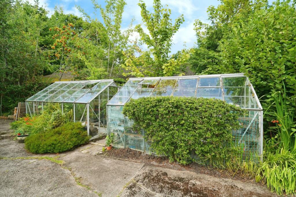 Additional property image - Birchy Close, Solihull, B90
