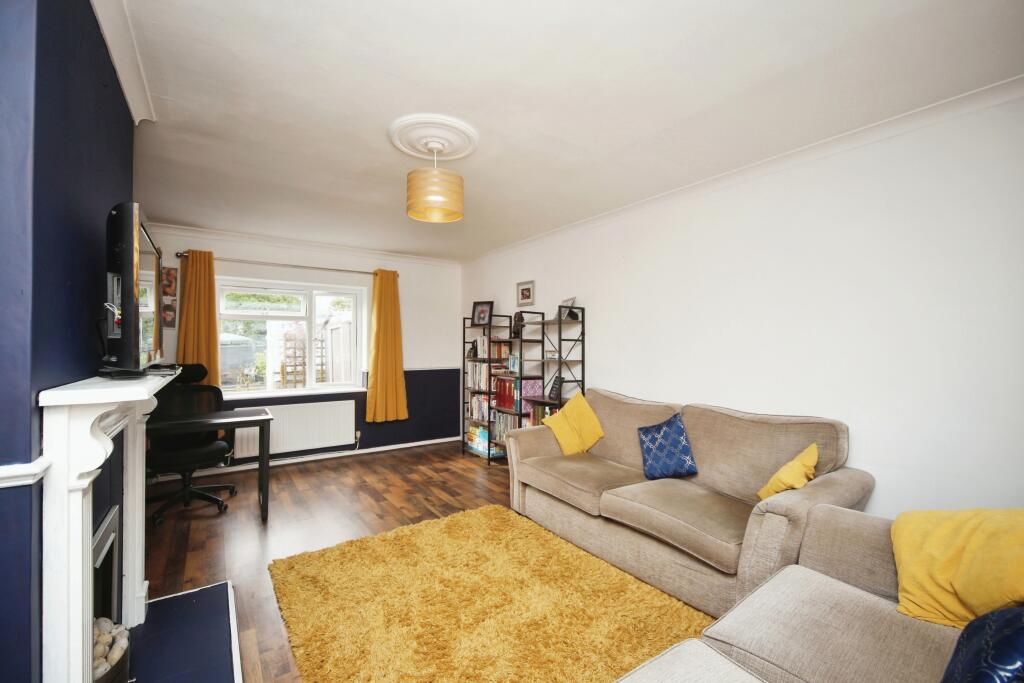 Additional property image - Bishop Hall Crescent, Bromsgrove, B60