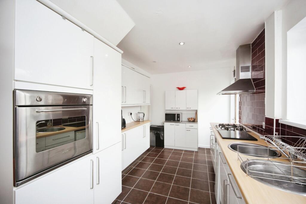 Additional property image - Bishop Hall Crescent, Bromsgrove, B60