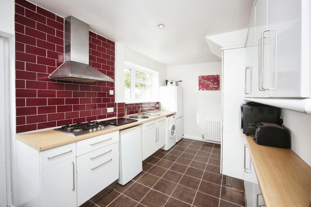 Additional property image - Bishop Hall Crescent, Bromsgrove, B60