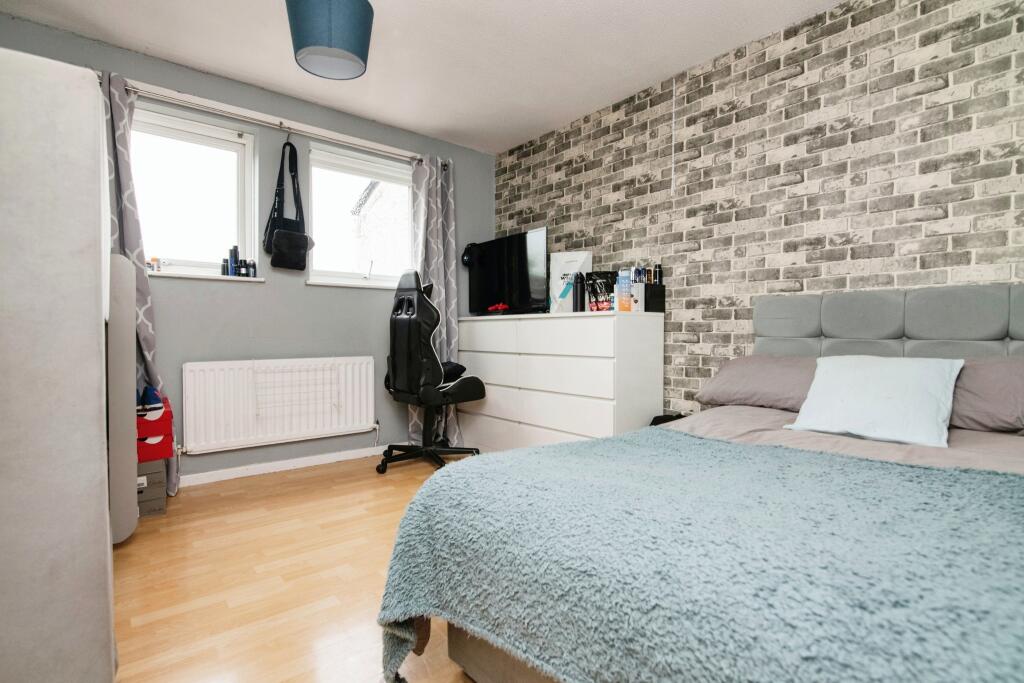 Additional property image - Quarry House Close, Birmingham, B45
