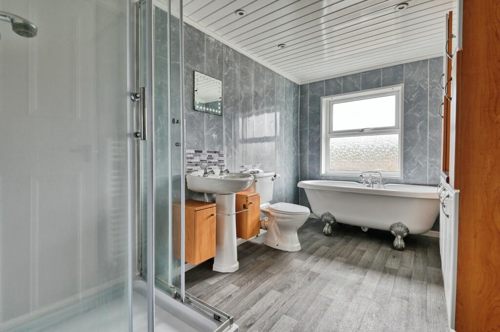 Additional property image - Wilnecote Lane, Tamworth, B77