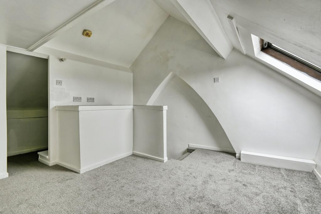Additional property image - Wilnecote Lane, Tamworth, B77