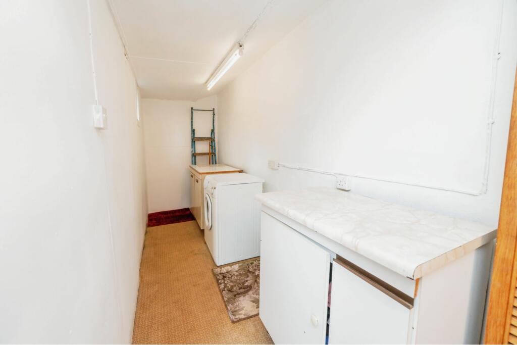 Additional property image - Greenfields, Southcrest, Redditch, B98