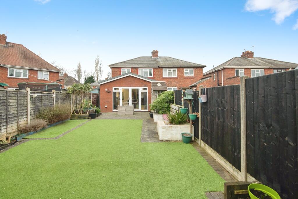 Additional property image - Borough Crescent, Oldbury, B69