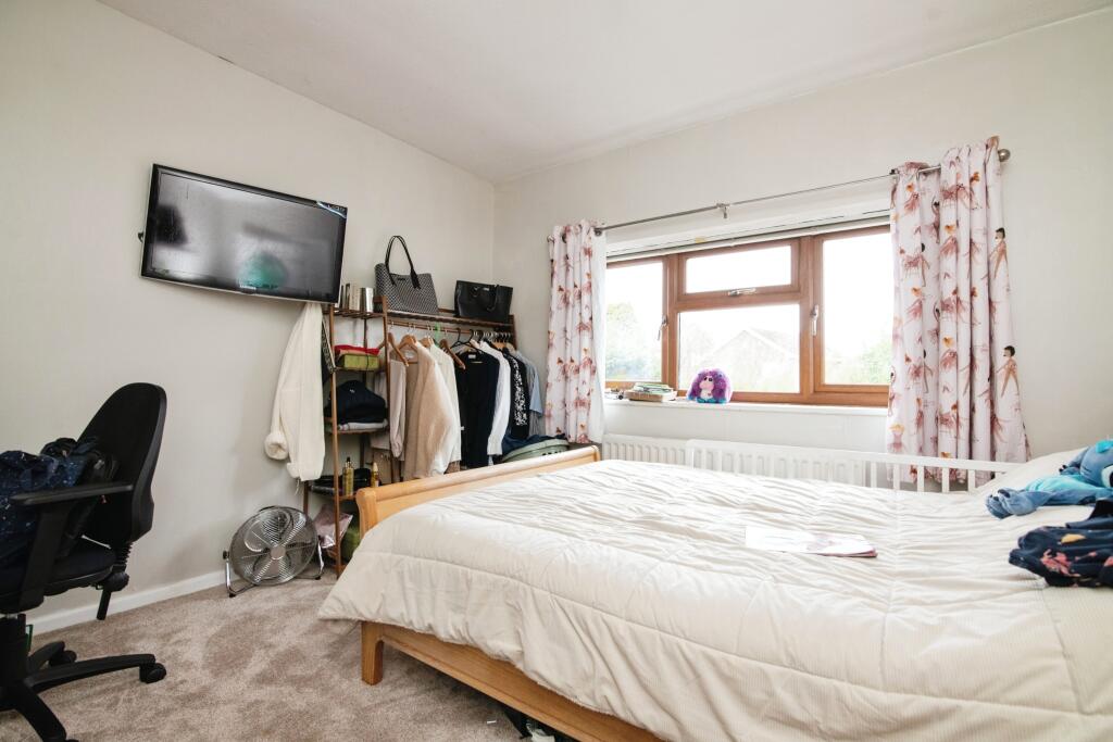 Additional property image - Hillcrest Road, Halesowen, B62