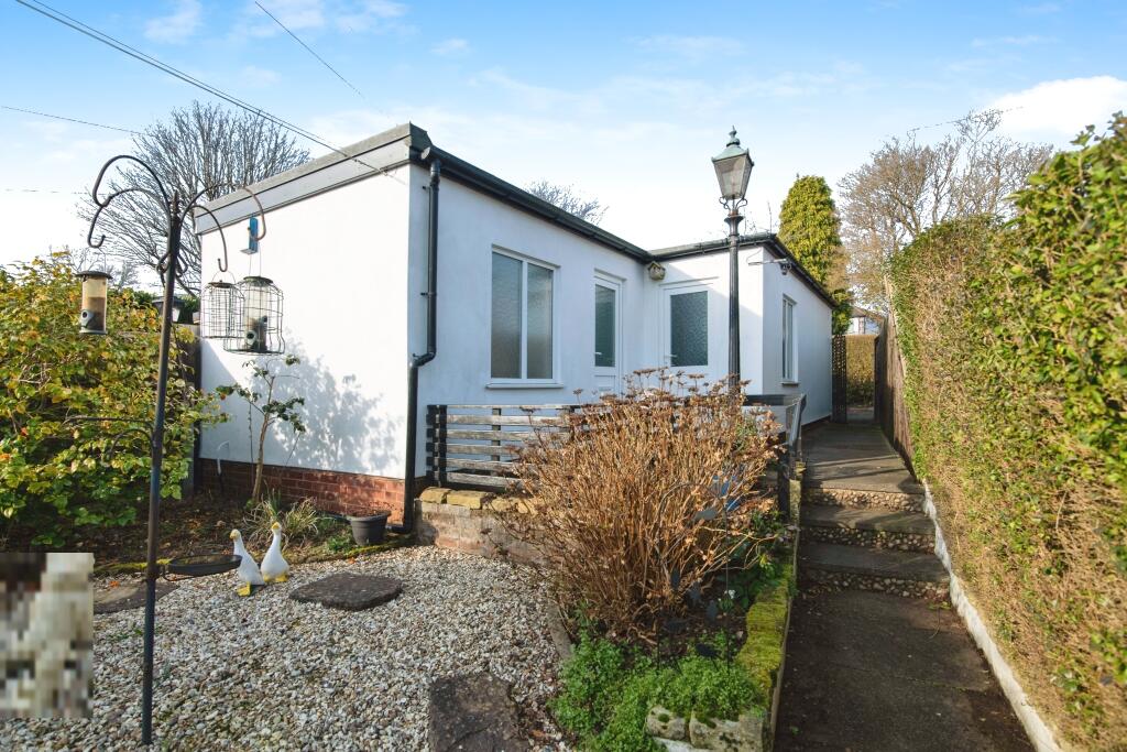Additional property image - Bustleholme Avenue, West Bromwich, B71