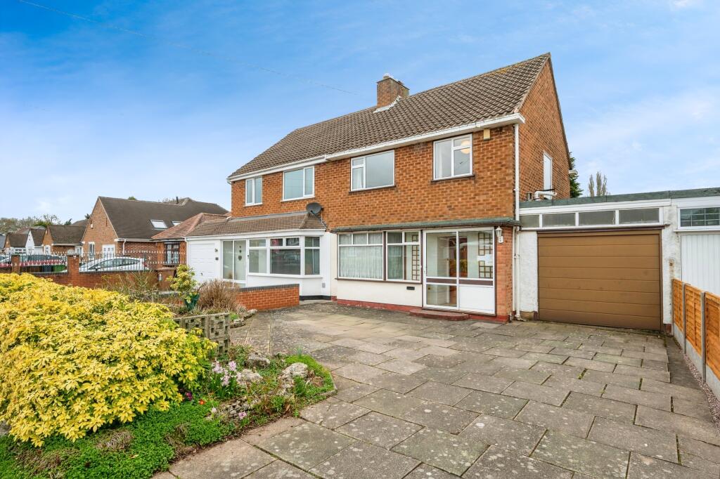 Main image of property: Ebrington Avenue, Solihull, B92