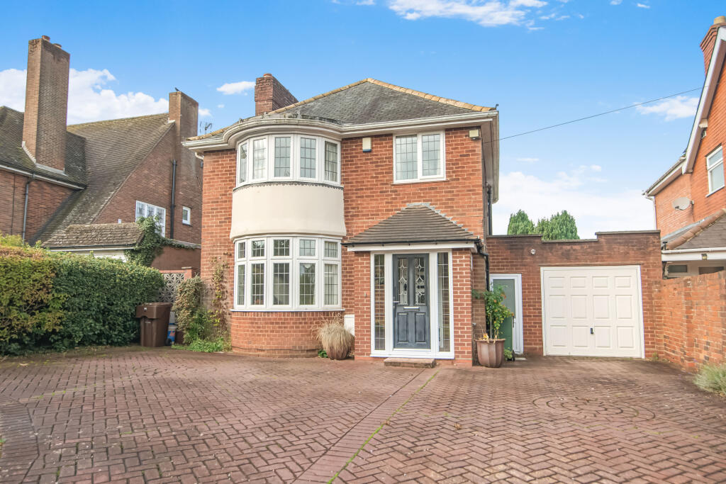 Main image of property: Bromsgrove Road, Halesowen, B62