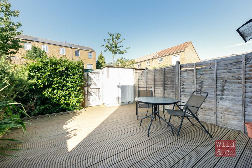 3 bedroom house for sale in Lelitia Close, London Fields, E8