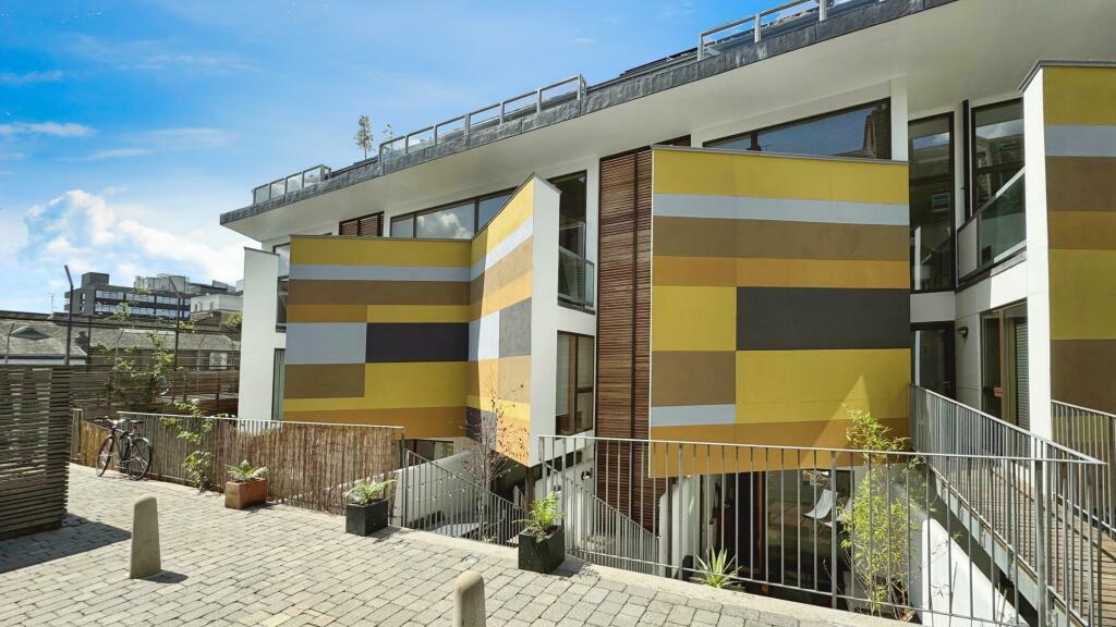 Main image of property: Mears Close, Whitechapel