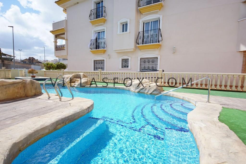 2 bedroom apartment for sale in San Miguel de Salinas, Alicante