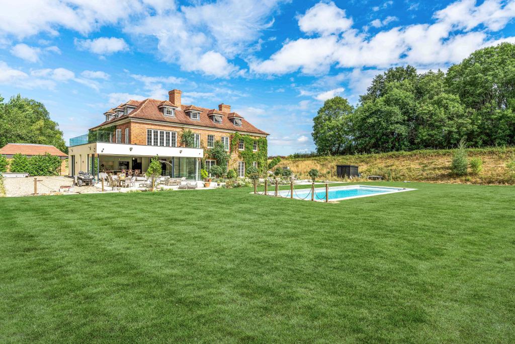 10 bedroom detached house for sale in Kenwood House, Harper Lane