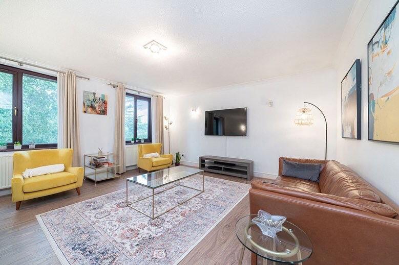 Main image of property: Harrow Fields Gardens, Harrow on the Hill, Middlesex, HA1