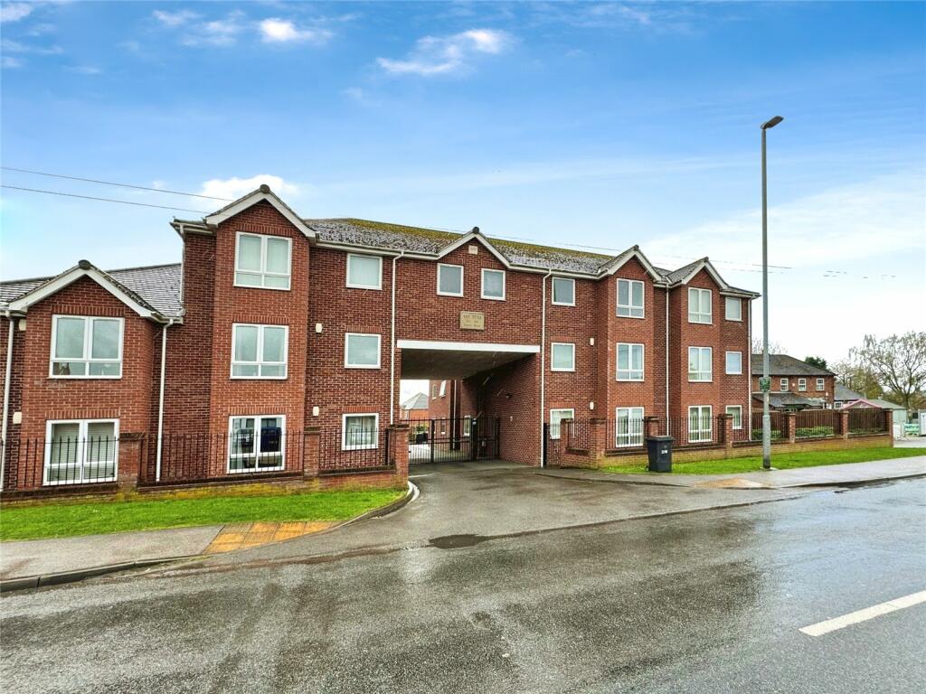 2 bedroom flat for rent in Lincoln Road, North Hykeham, Lincoln, Lincolnshire, LN6
