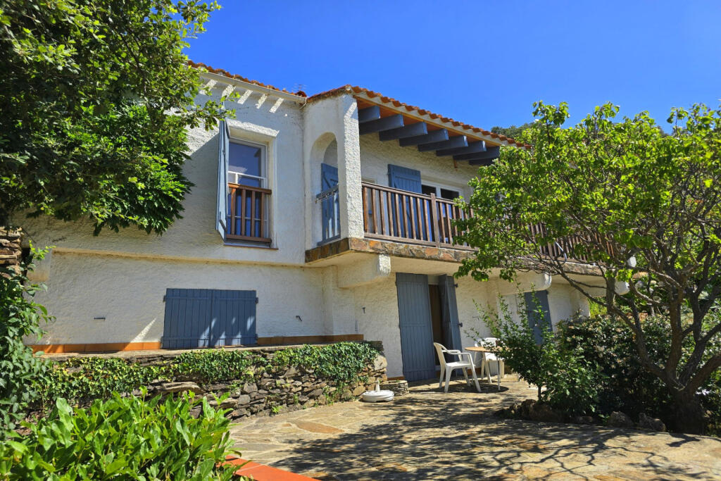 Main image of property: Languedoc-Roussillon, Pyrénées-Orientales, Laroque-des-Albères