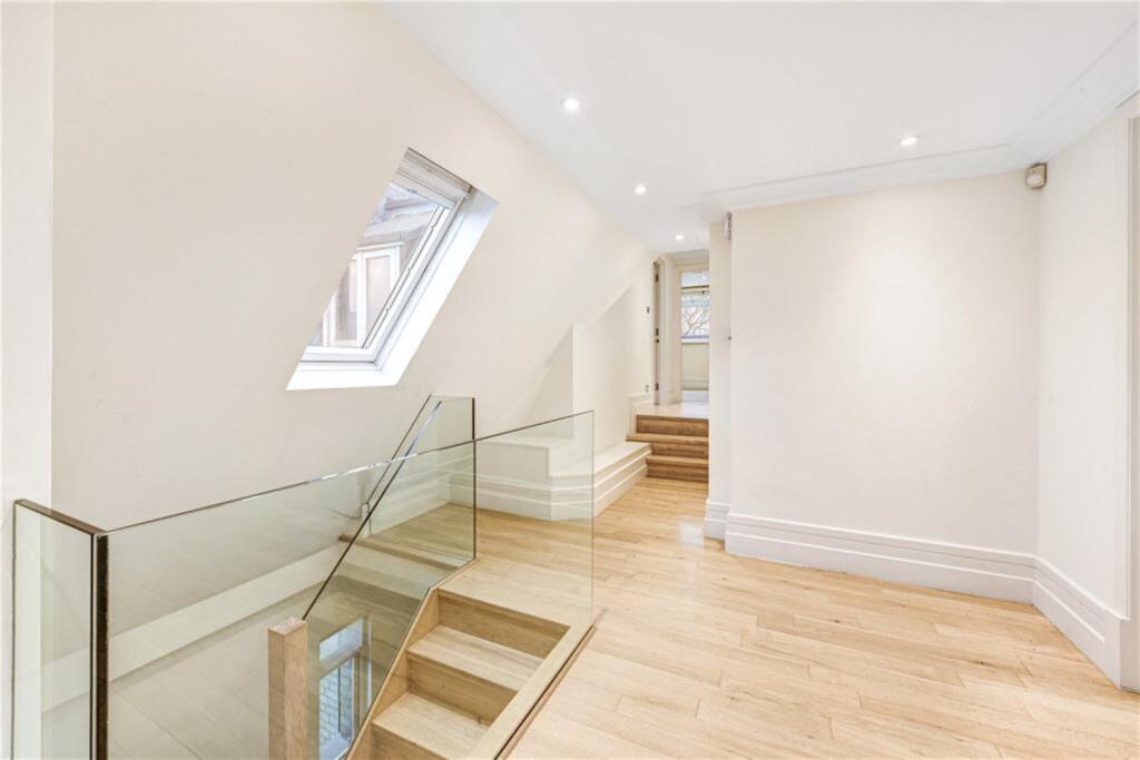 Main image of property: Elm Park Gardens, Chelsea SW10