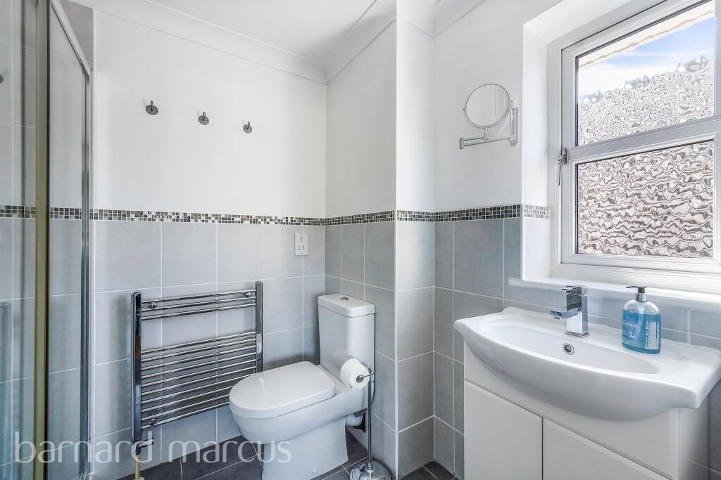 4 bedroom detached house for sale in Napier Close, Salfords, Redhill, RH1